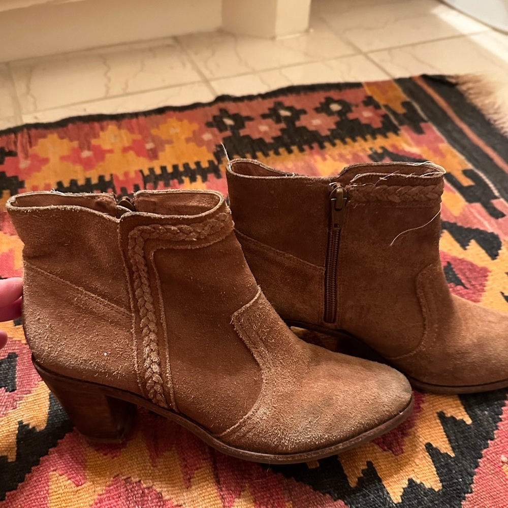 Rowen Boots